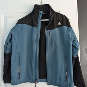 Snozu lightweight jacket